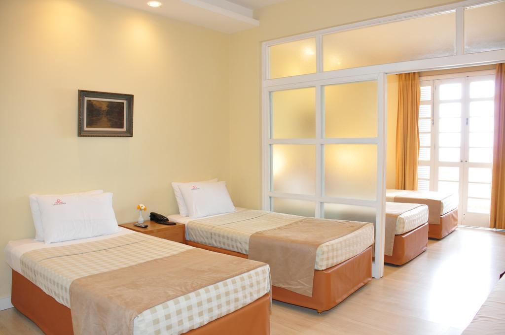 Hotel Rio Lancaster